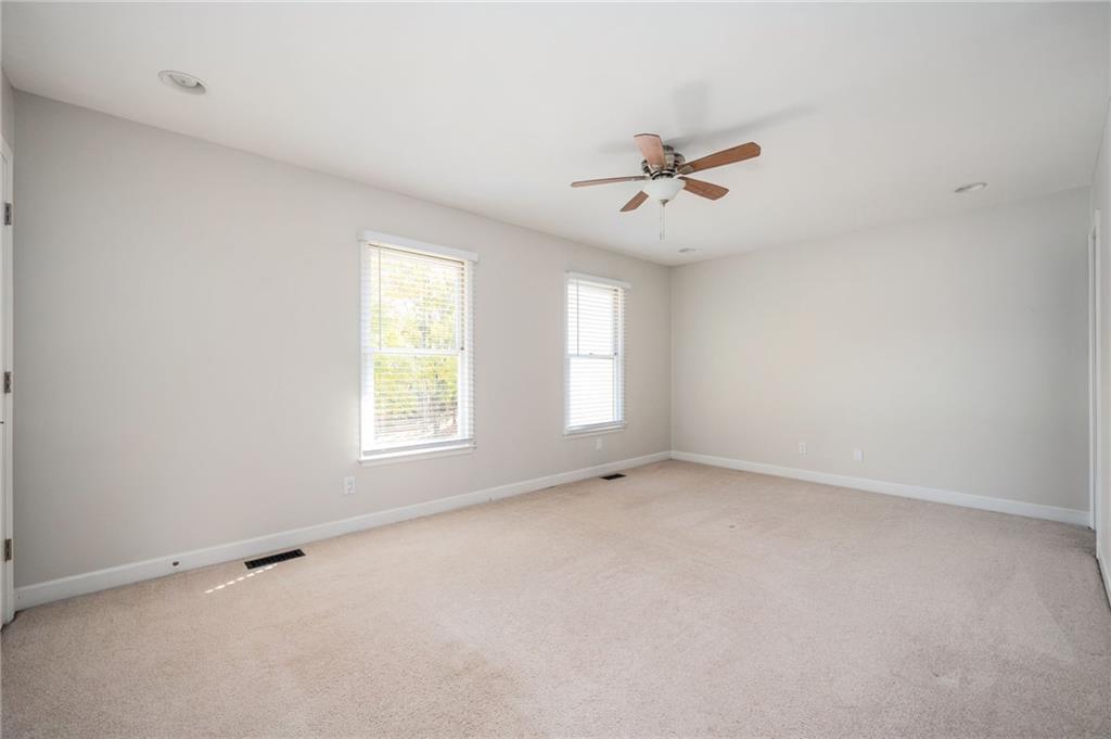 2103 Kristen Court SE