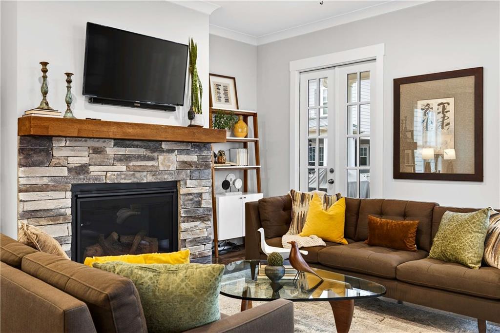 912 Luther Street NW