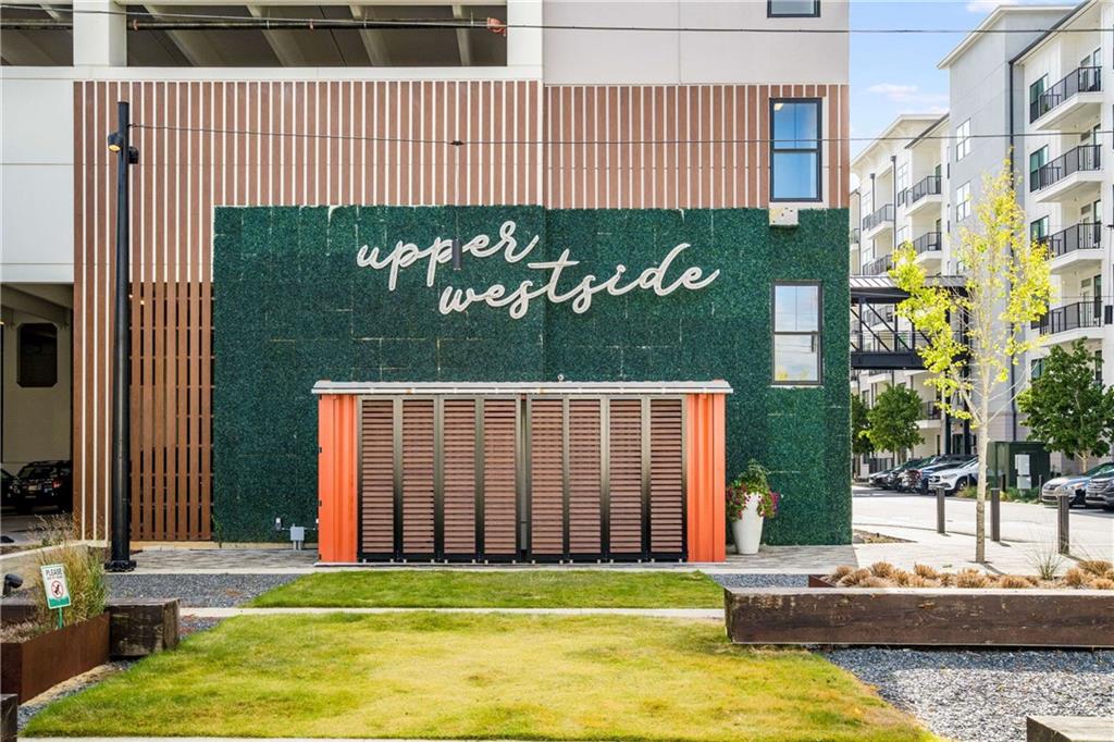 912 Luther Street NW