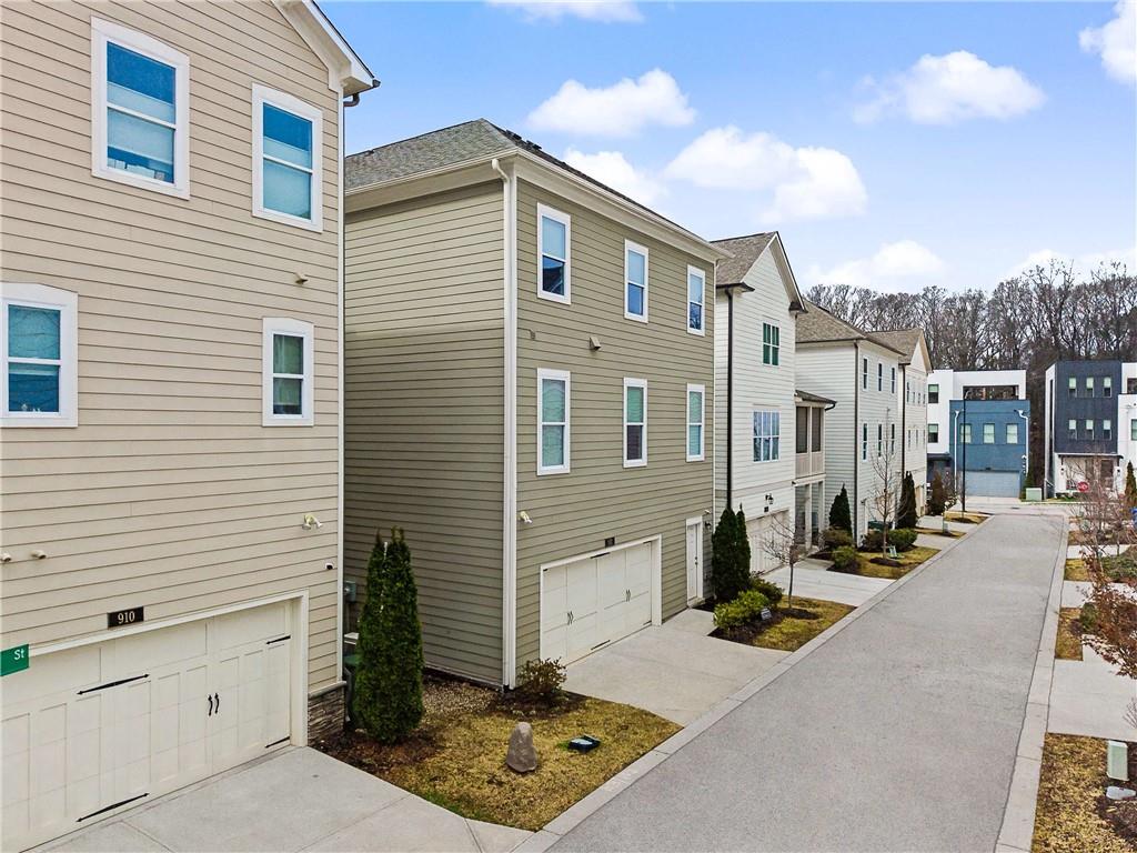 912 Luther Street NW