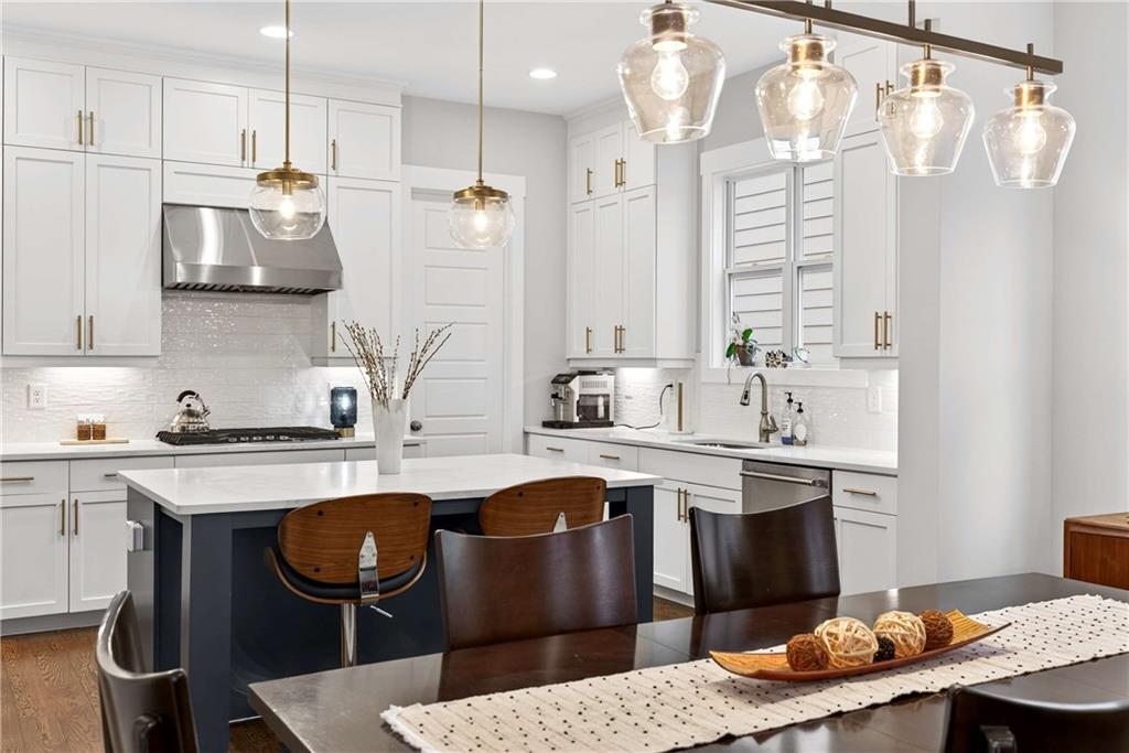 912 Luther Street NW