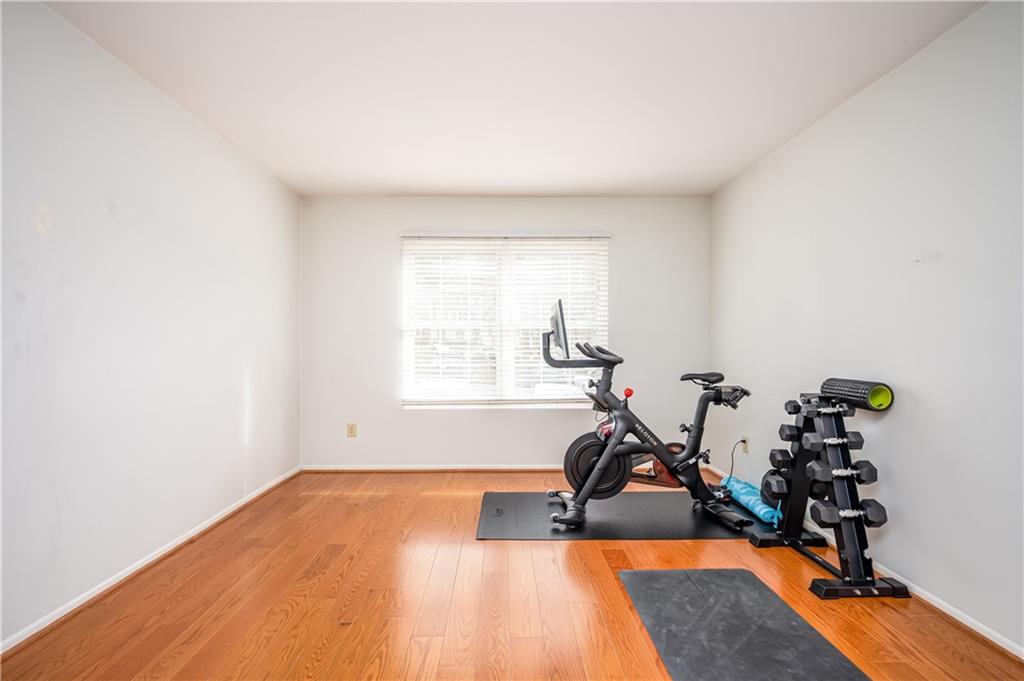 23 Middleton Court SE