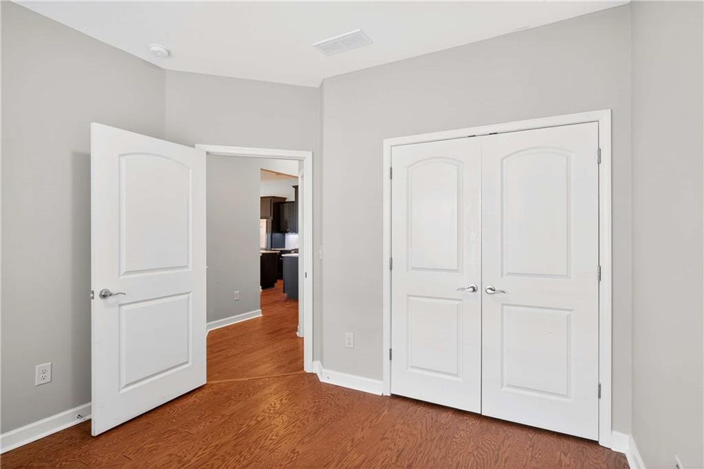 1976 Grove Field Lane