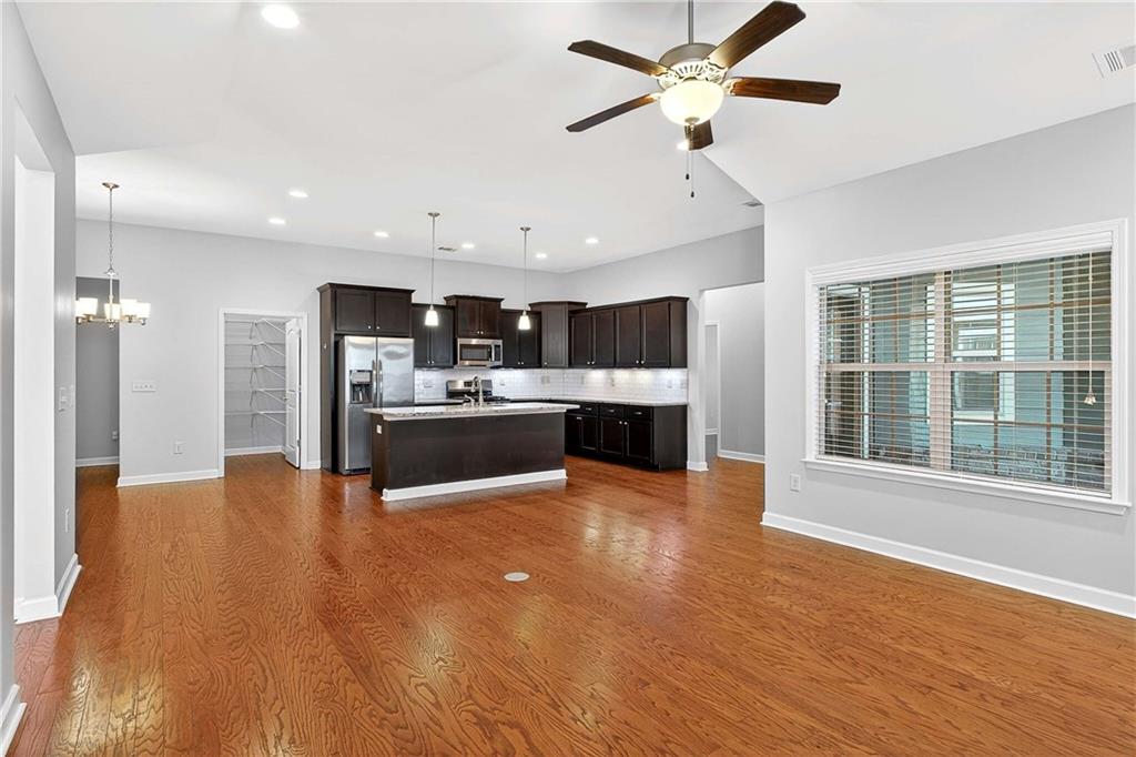 1976 Grove Field Lane