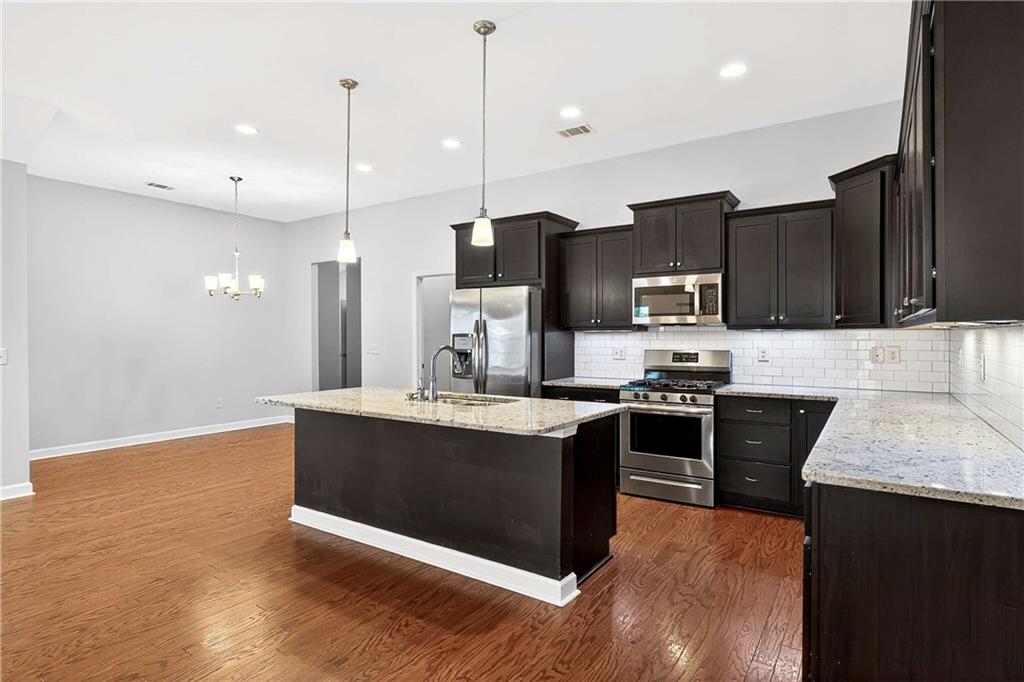 1976 Grove Field Lane