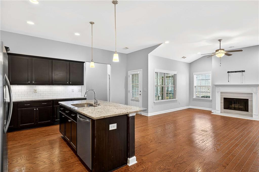 1976 Grove Field Lane