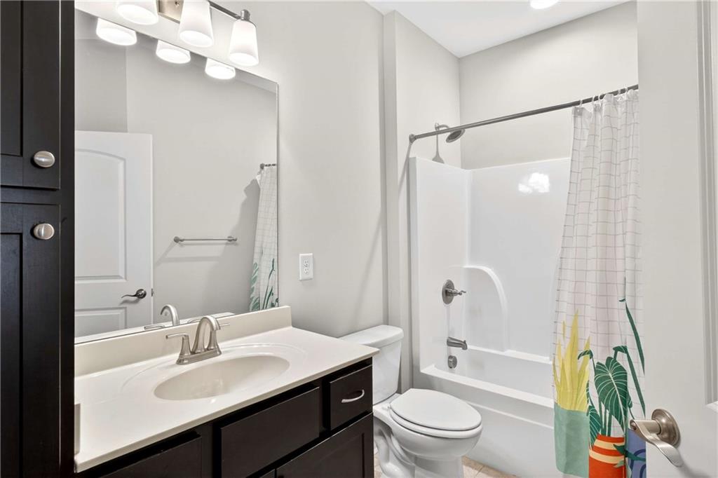 1976 Grove Field Lane