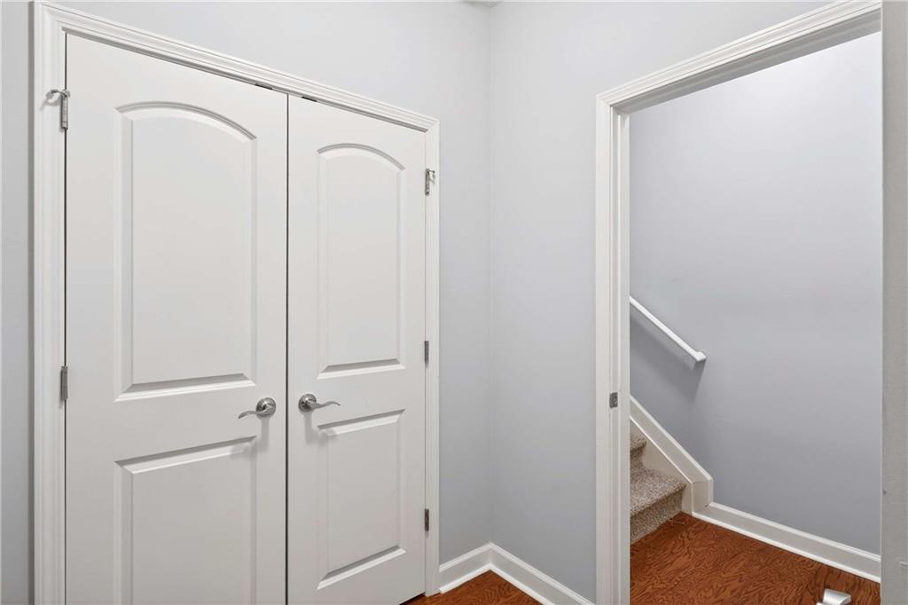 1976 Grove Field Lane