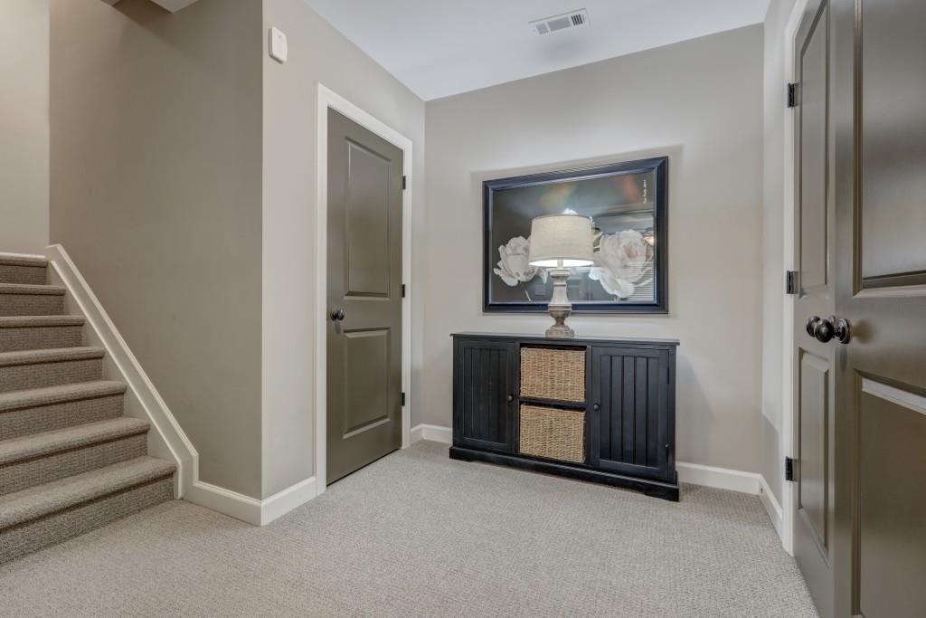 2114 W Village Crossing SE
