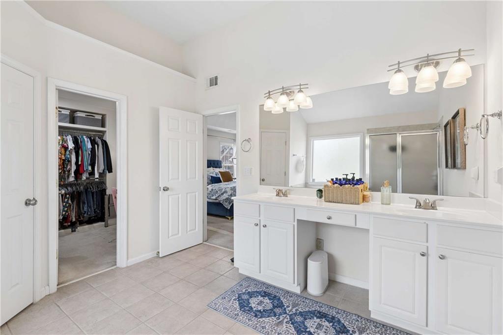 4820 Edinburgh Drive