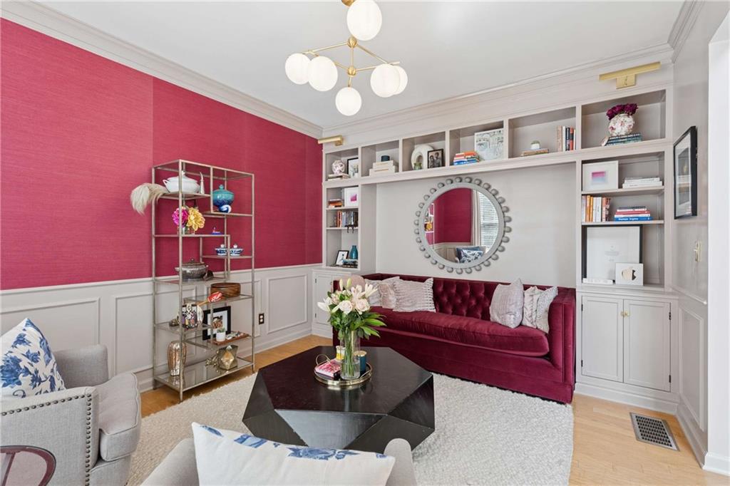 4820 Edinburgh Drive