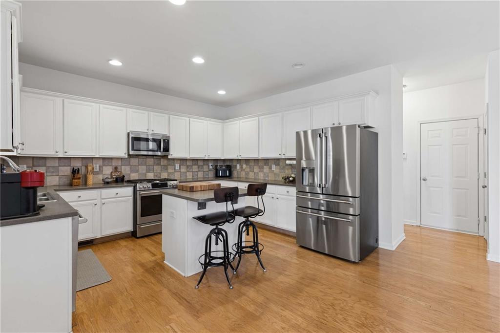 4820 Edinburgh Drive