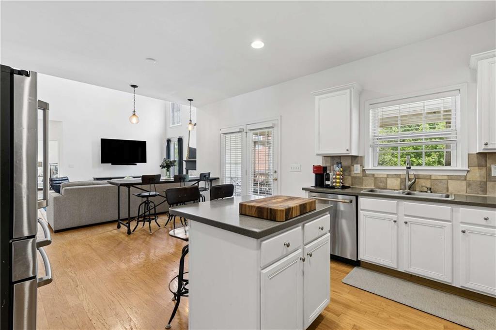 4820 Edinburgh Drive