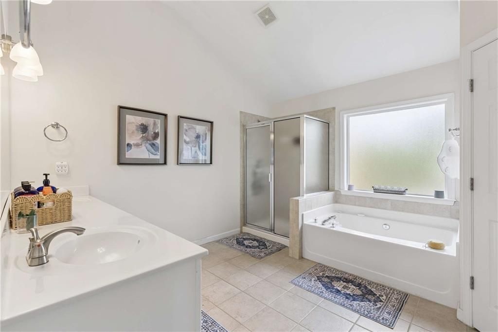 4820 Edinburgh Drive