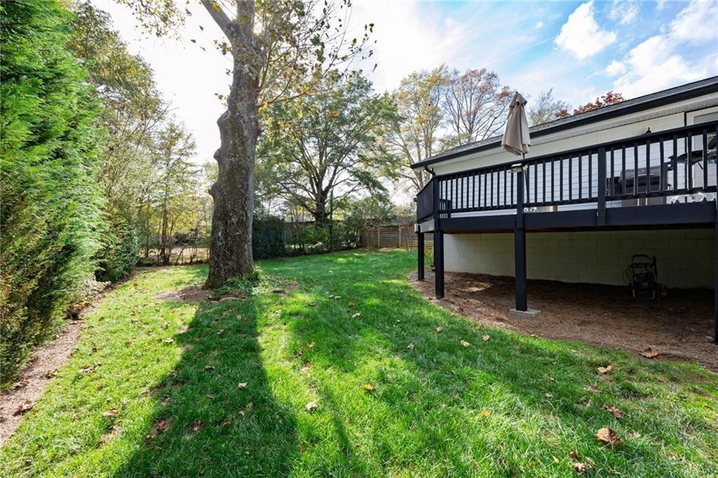 982 Oakdale Drive SE