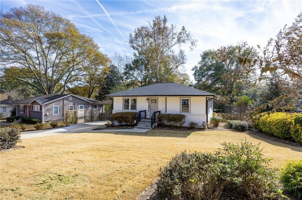 982 Oakdale Drive SE