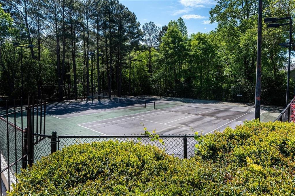 23 Middleton Court SE