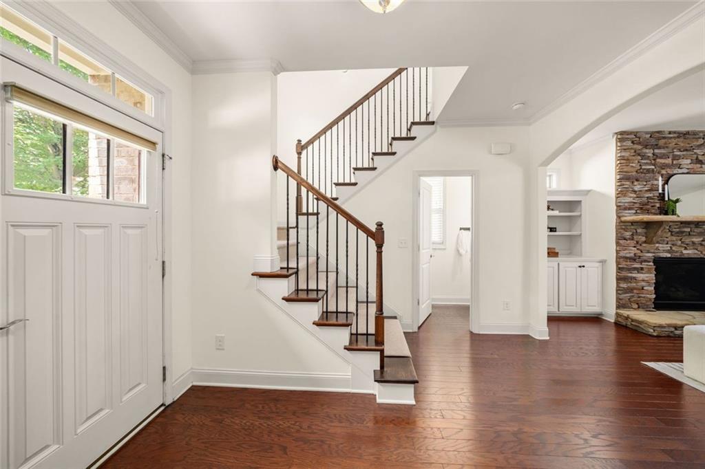 719 Park Manor Drive SE