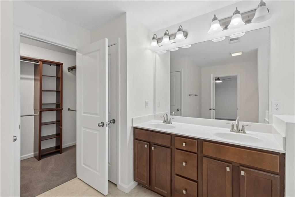 3377 Vintage Circle SE