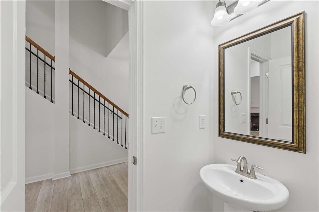 3377 Vintage Circle SE
