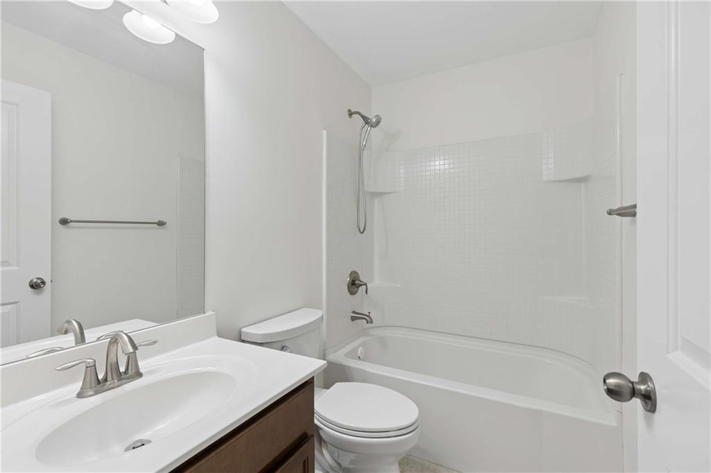 3377 Vintage Circle SE