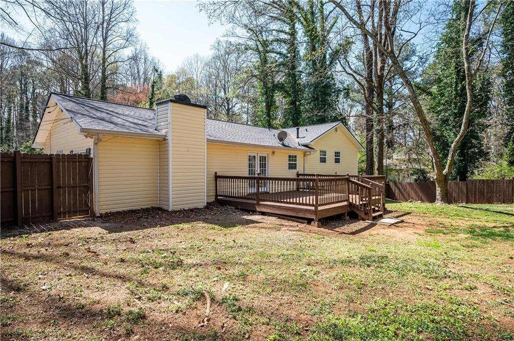 405 Concord Woods Drive SE