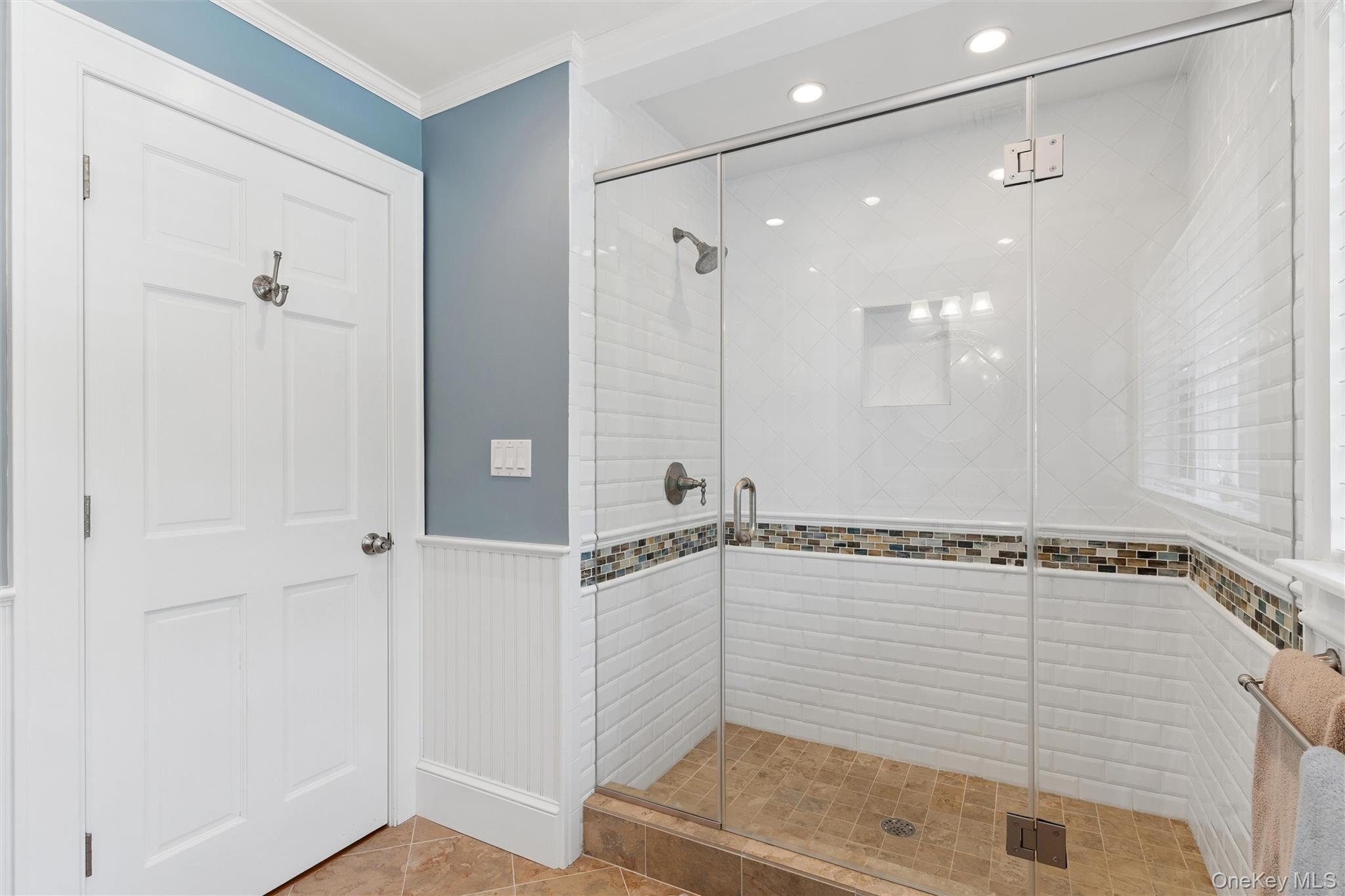 245 Meadows W