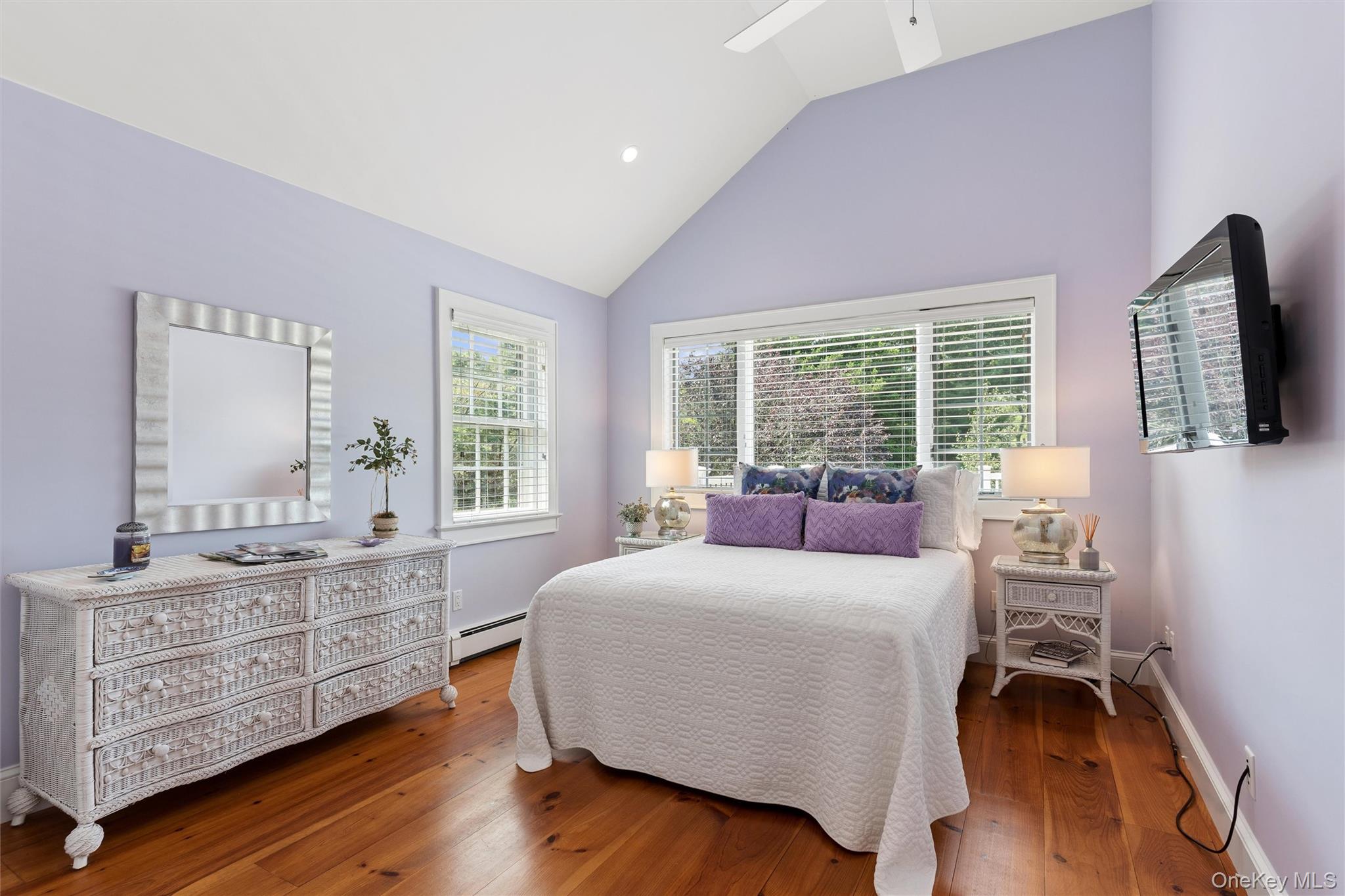 245 Meadows W