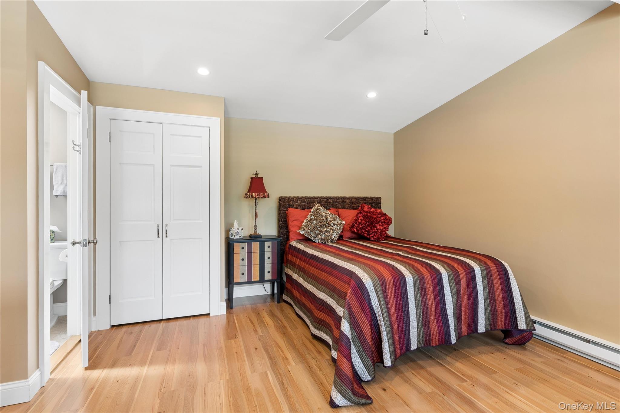 245 Meadows W