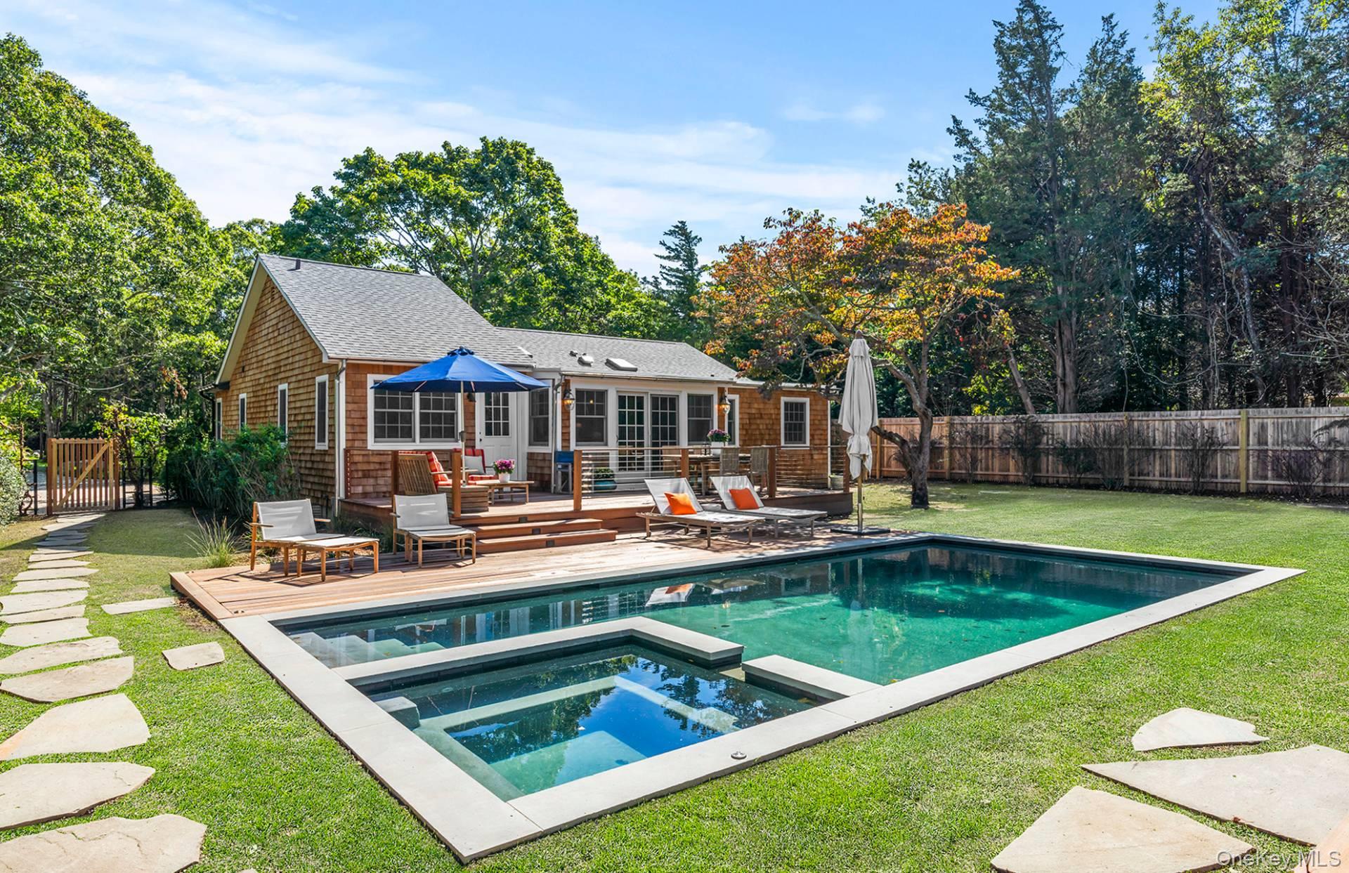 7 Sims Avenue