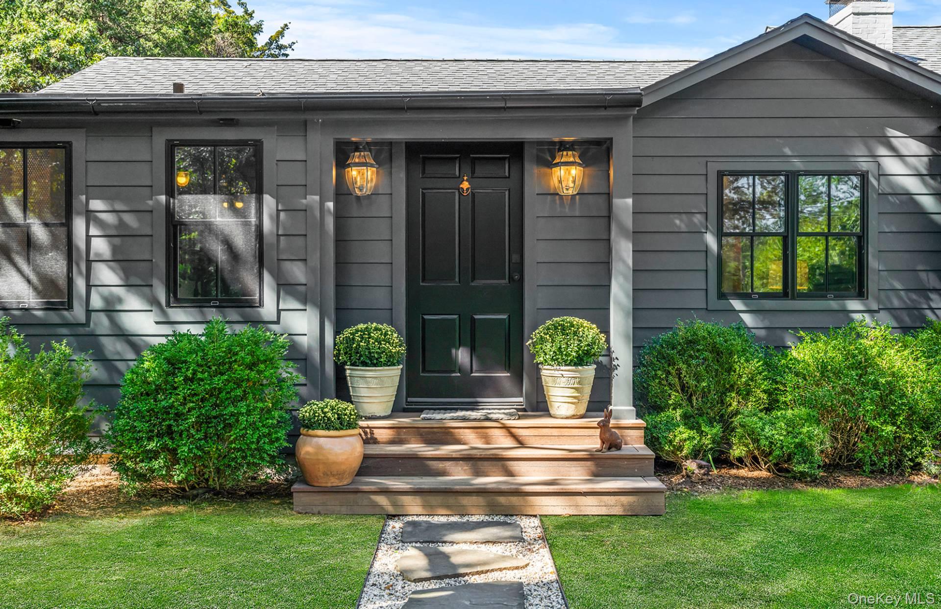 7 Sims Avenue