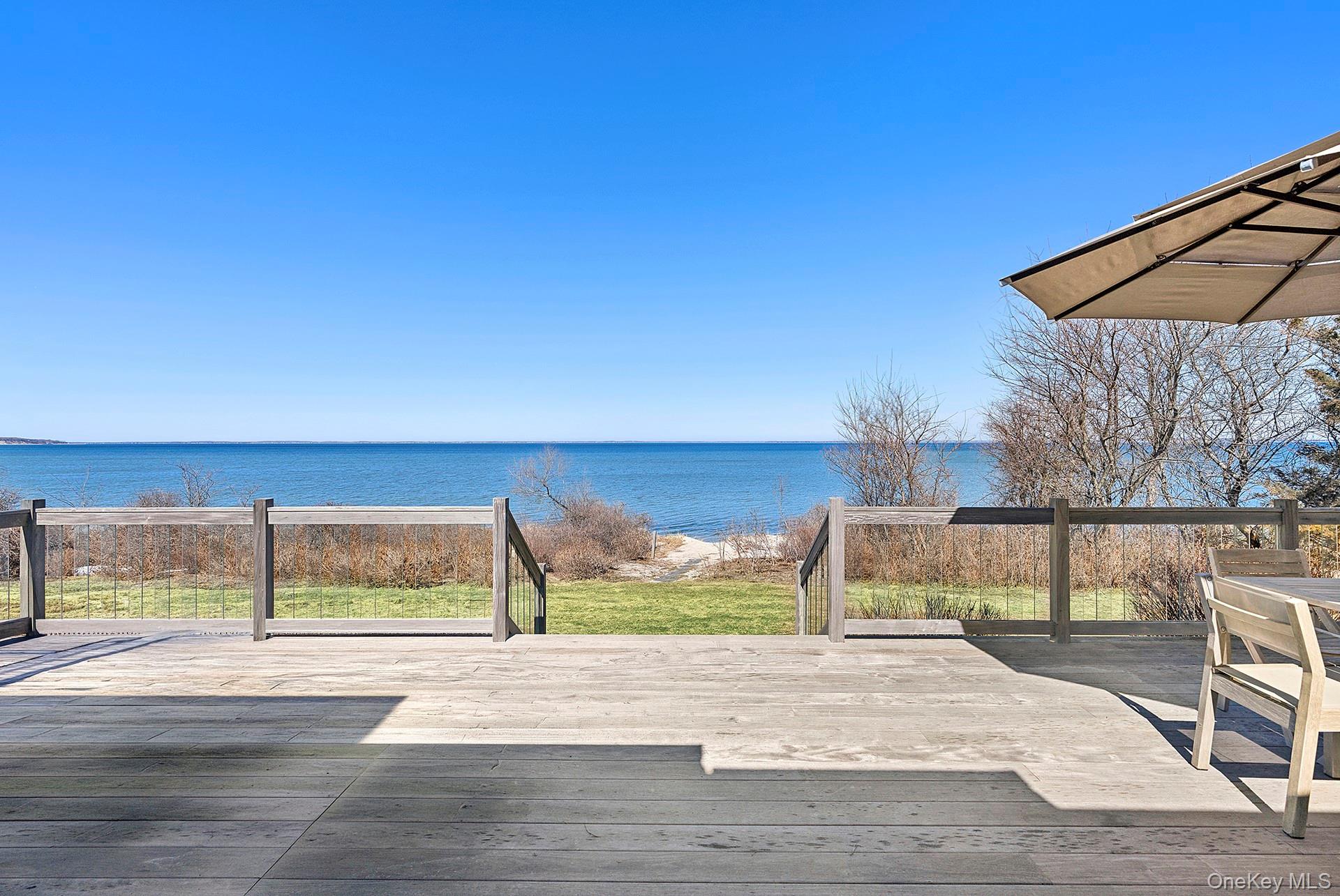 22 Peconic Crescent