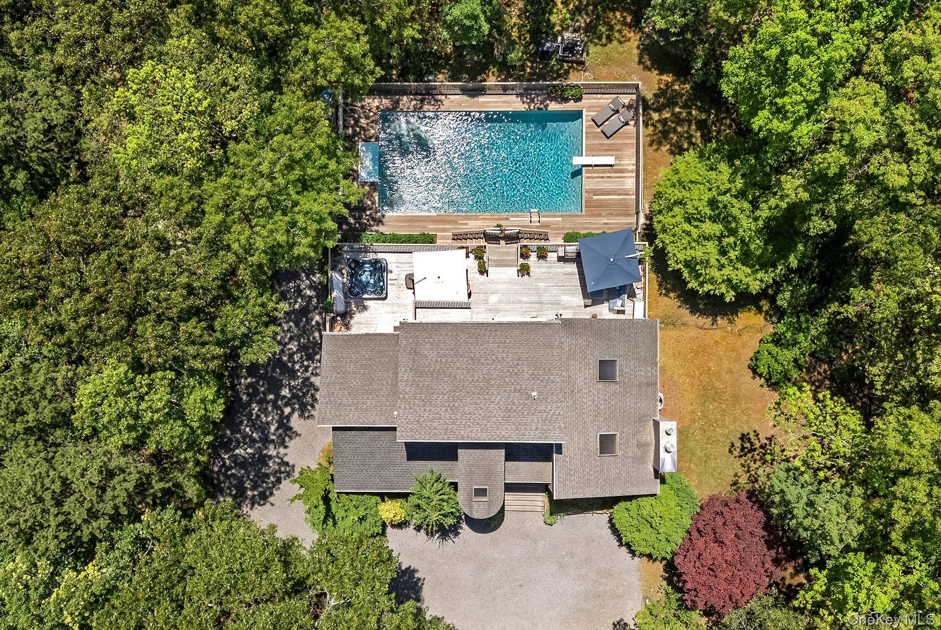 76 Island View Drive W