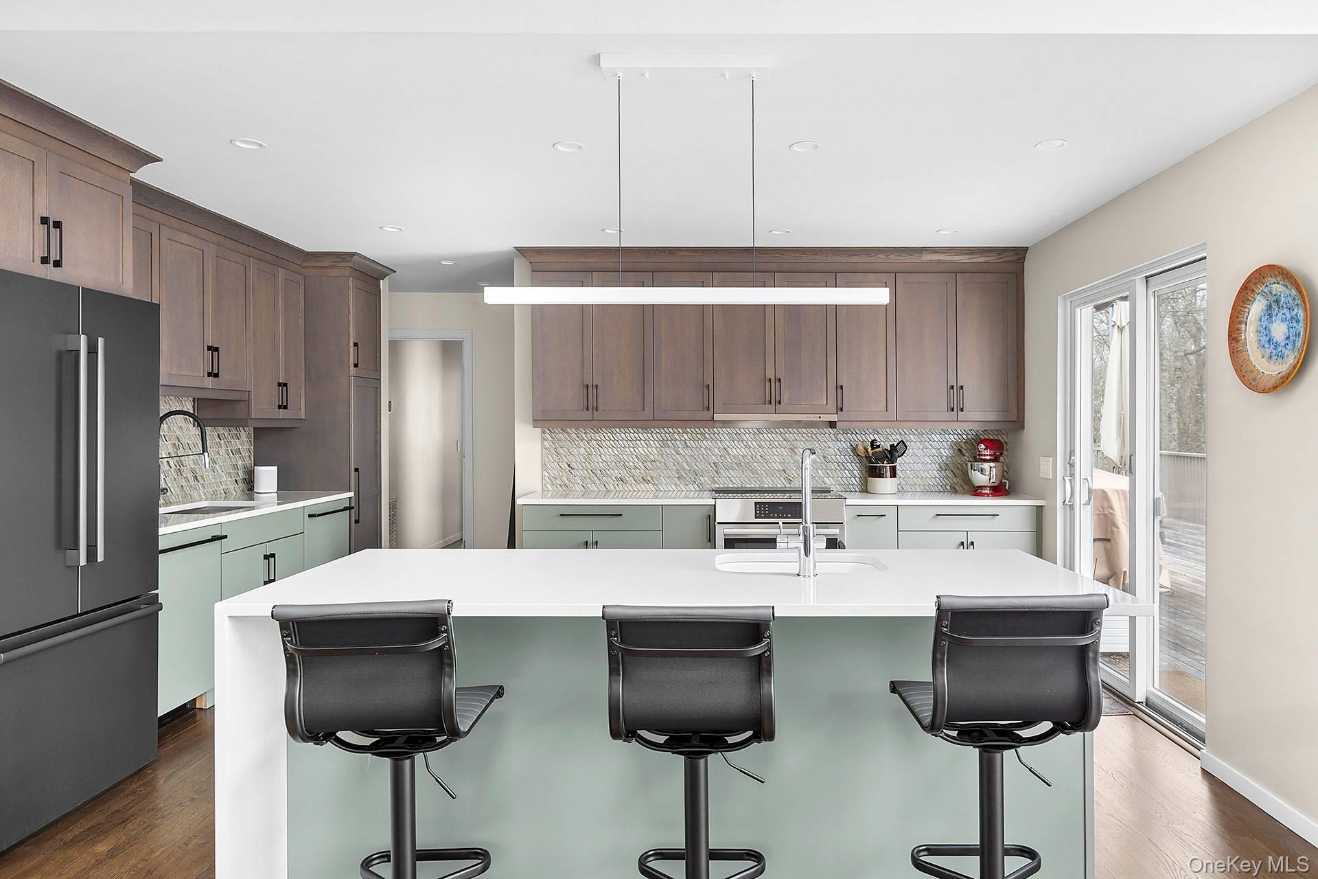 76 Island View Drive W