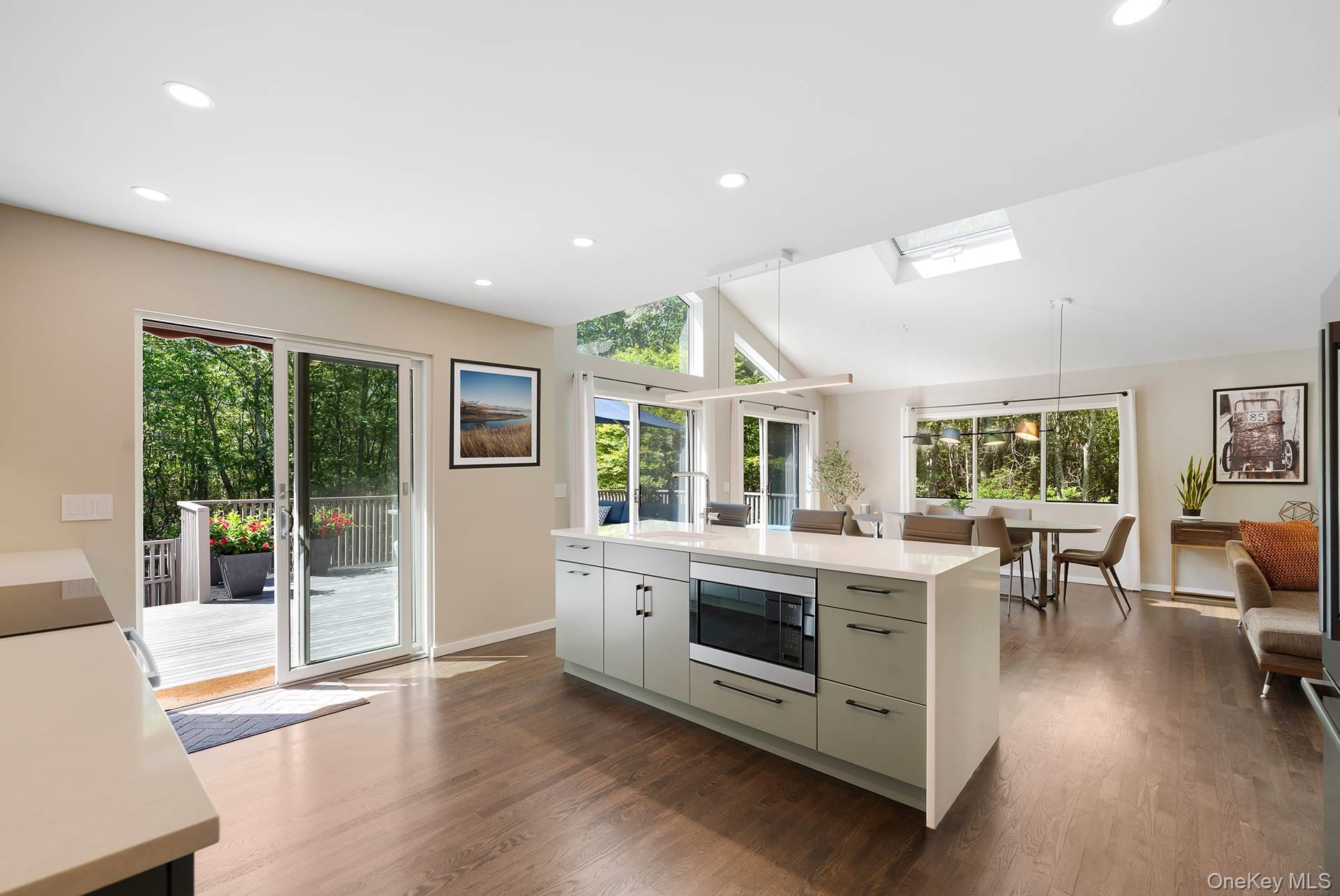 76 Island View Drive W