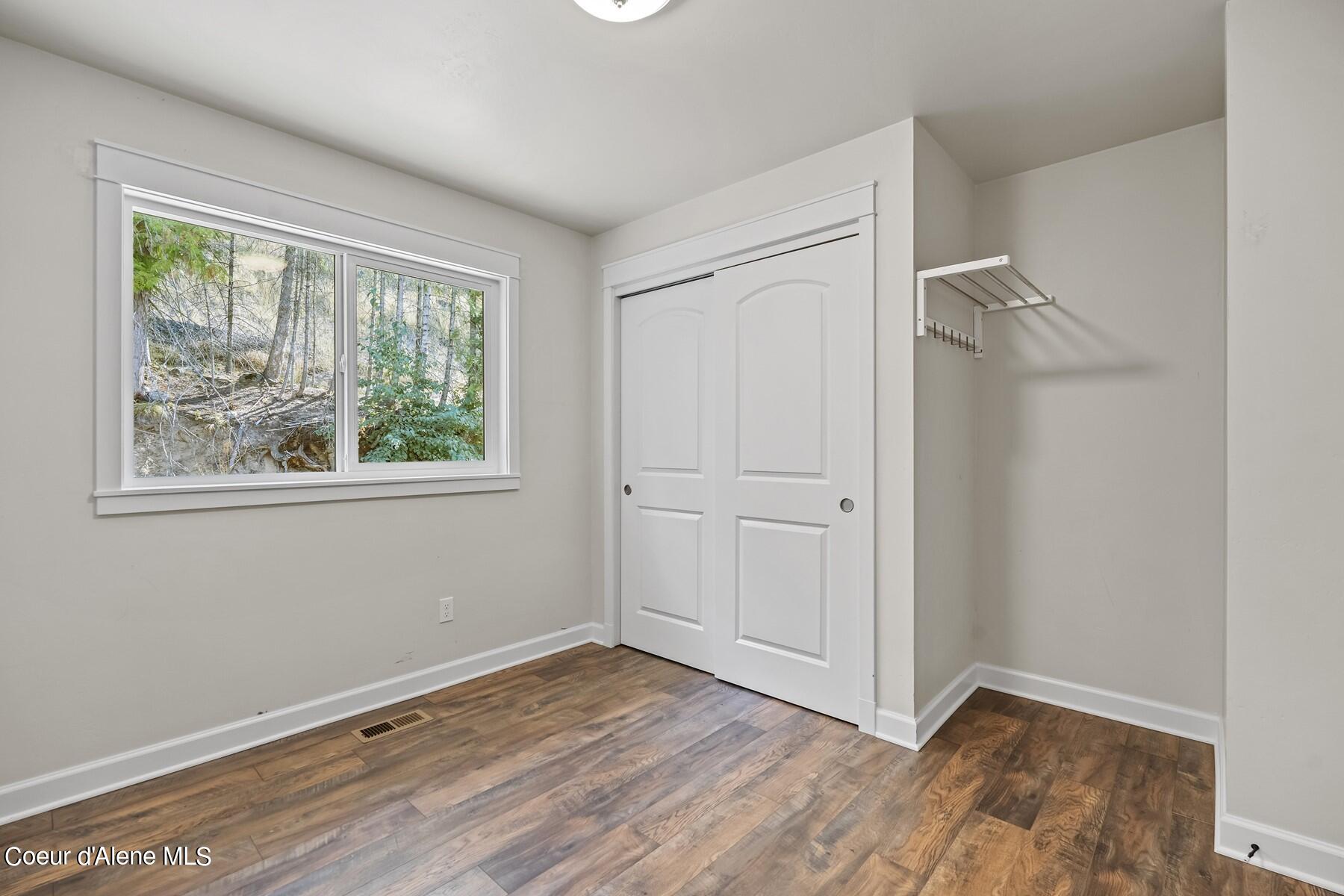 45 Floral Way