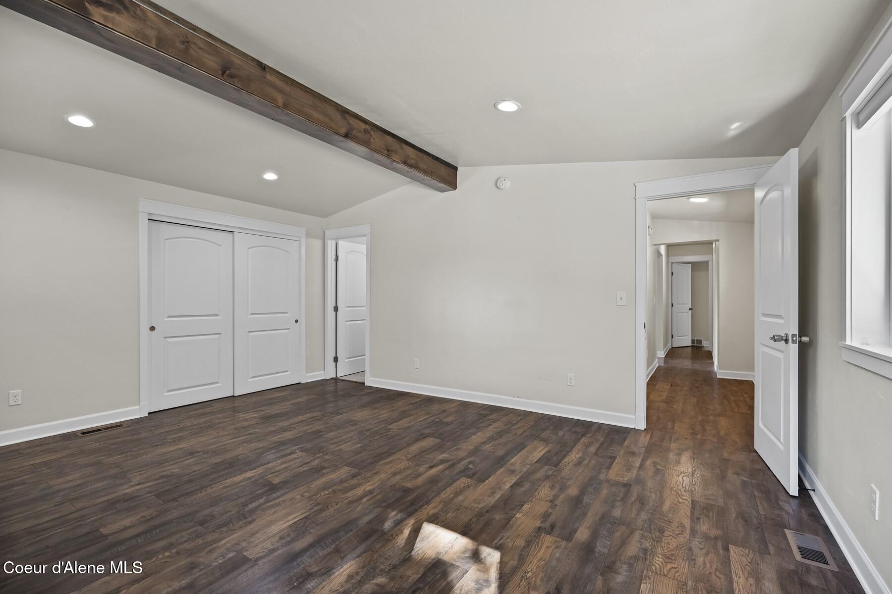 45 Floral Way