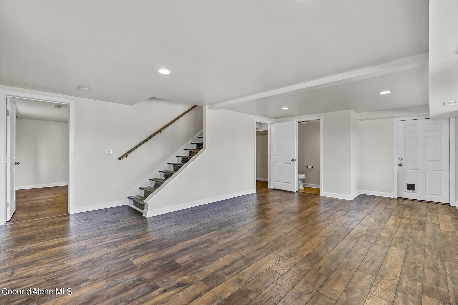 45 Floral Way