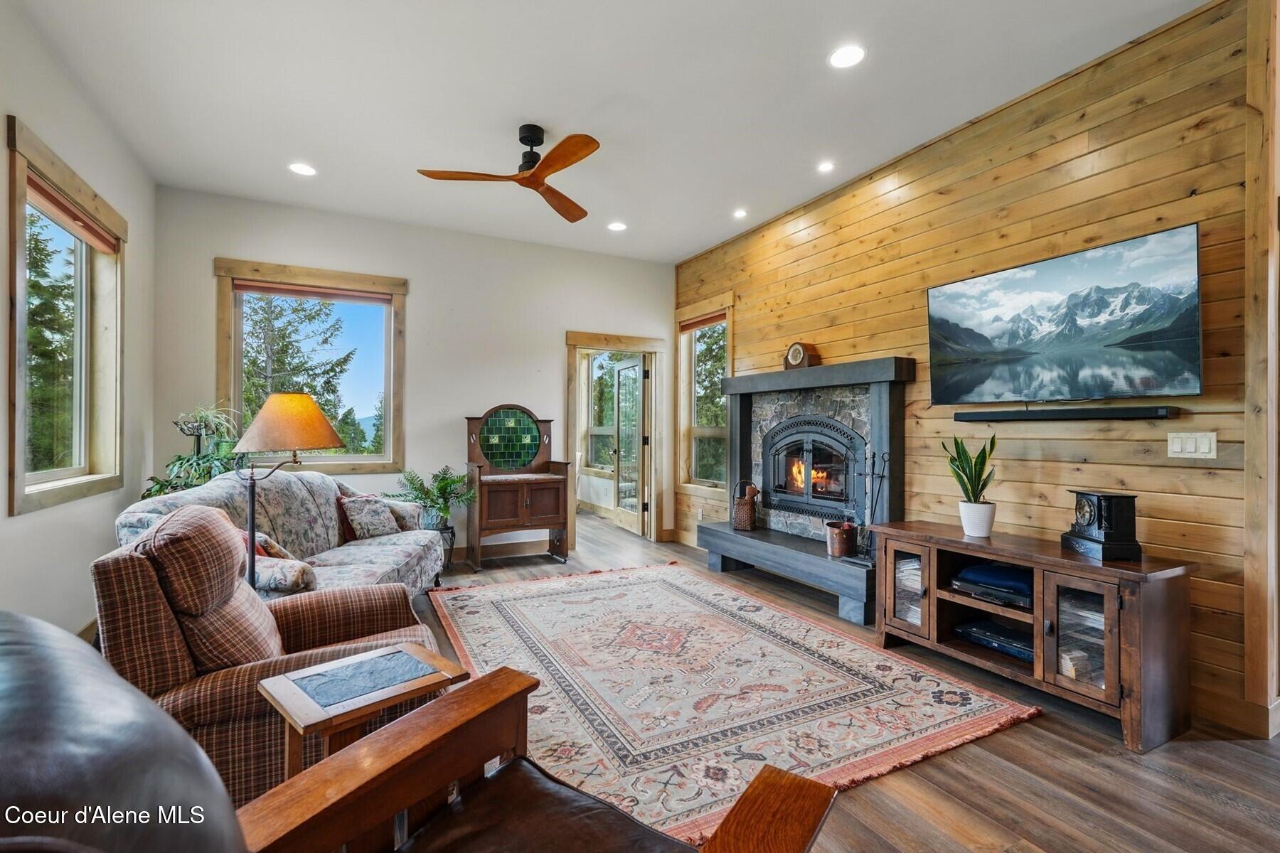 1450 Wood View