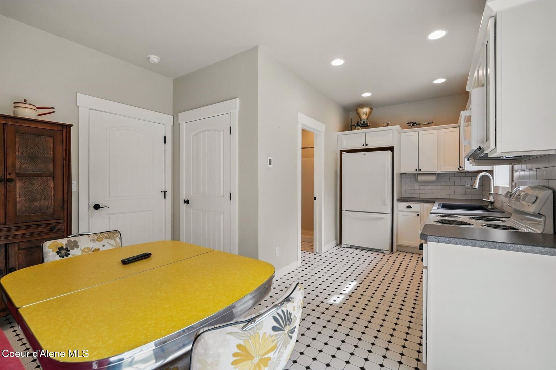 1450 Wood View