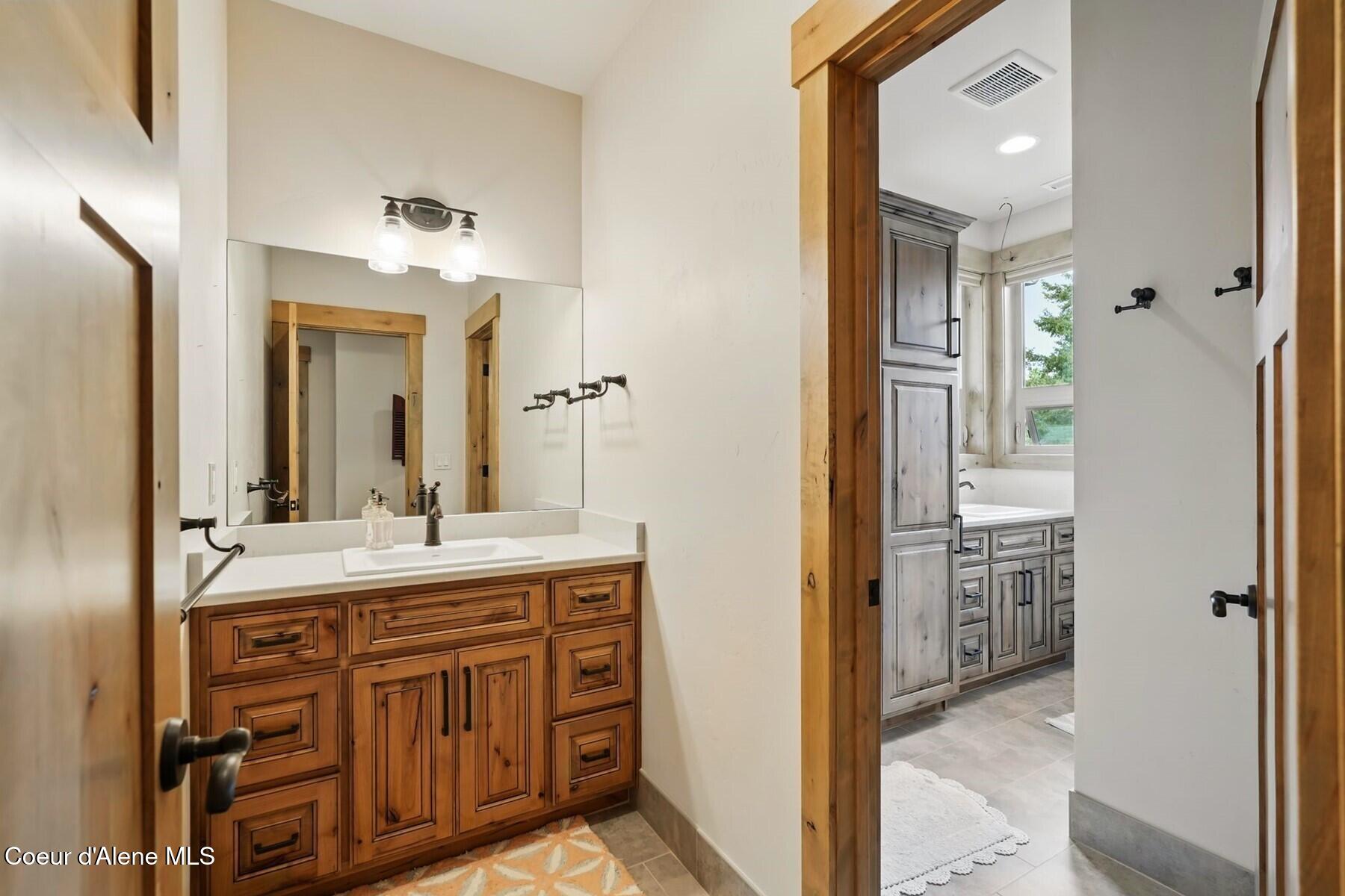 1450 Wood View