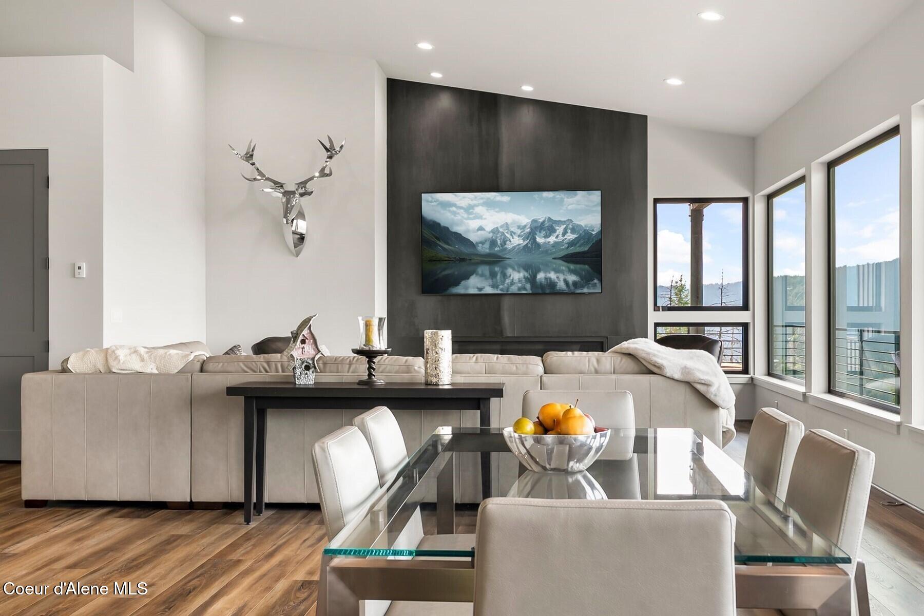 28 Eden View