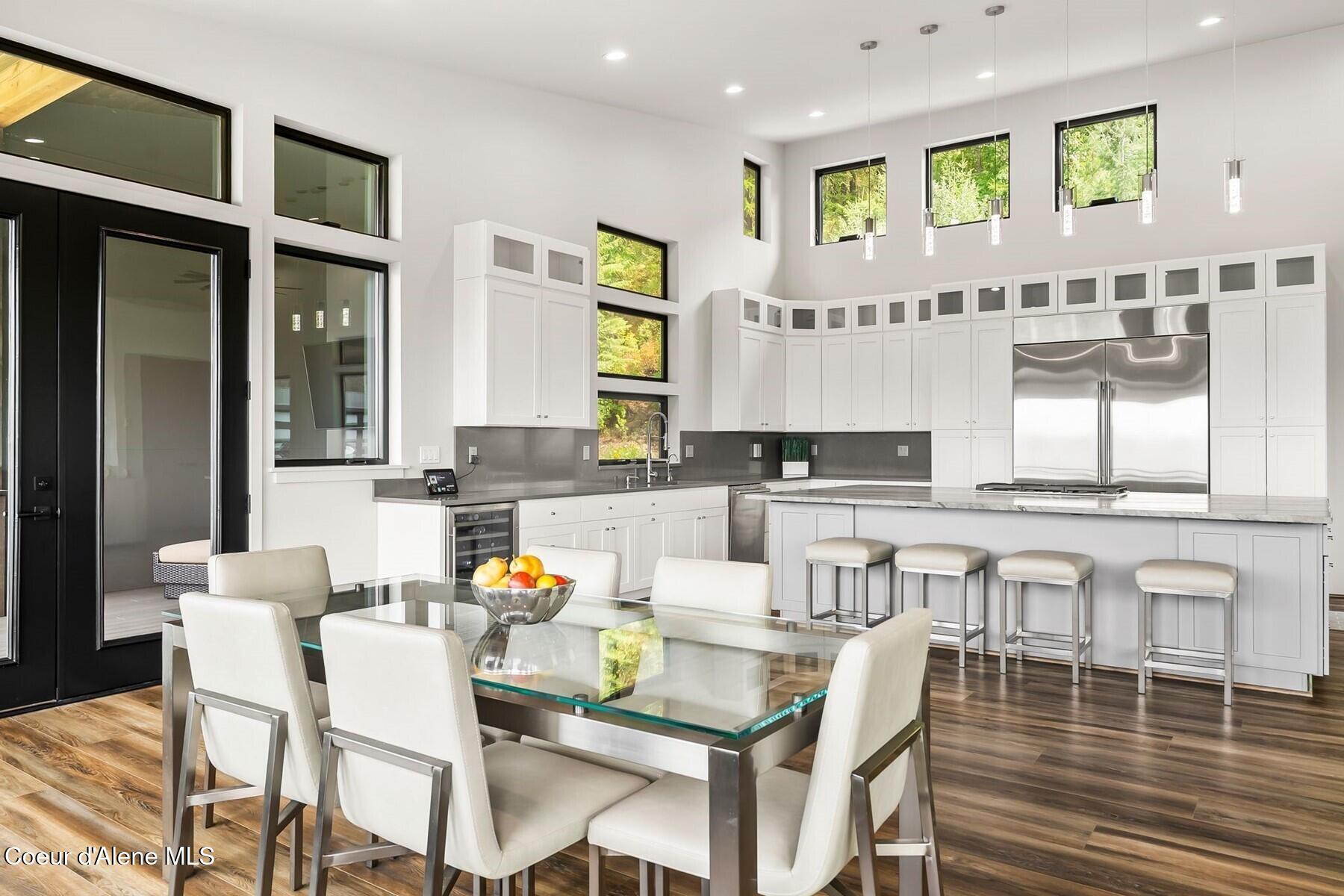 28 Eden View