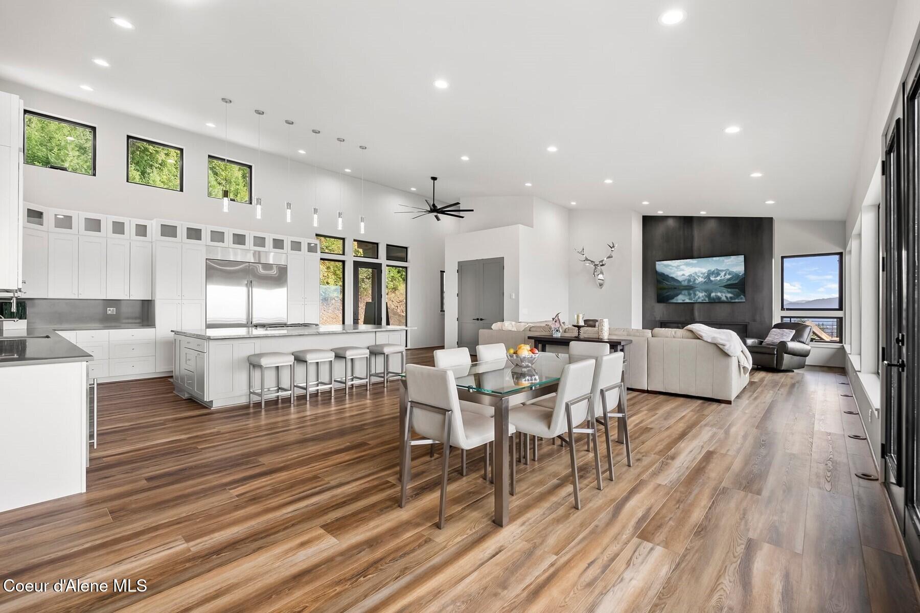 28 Eden View