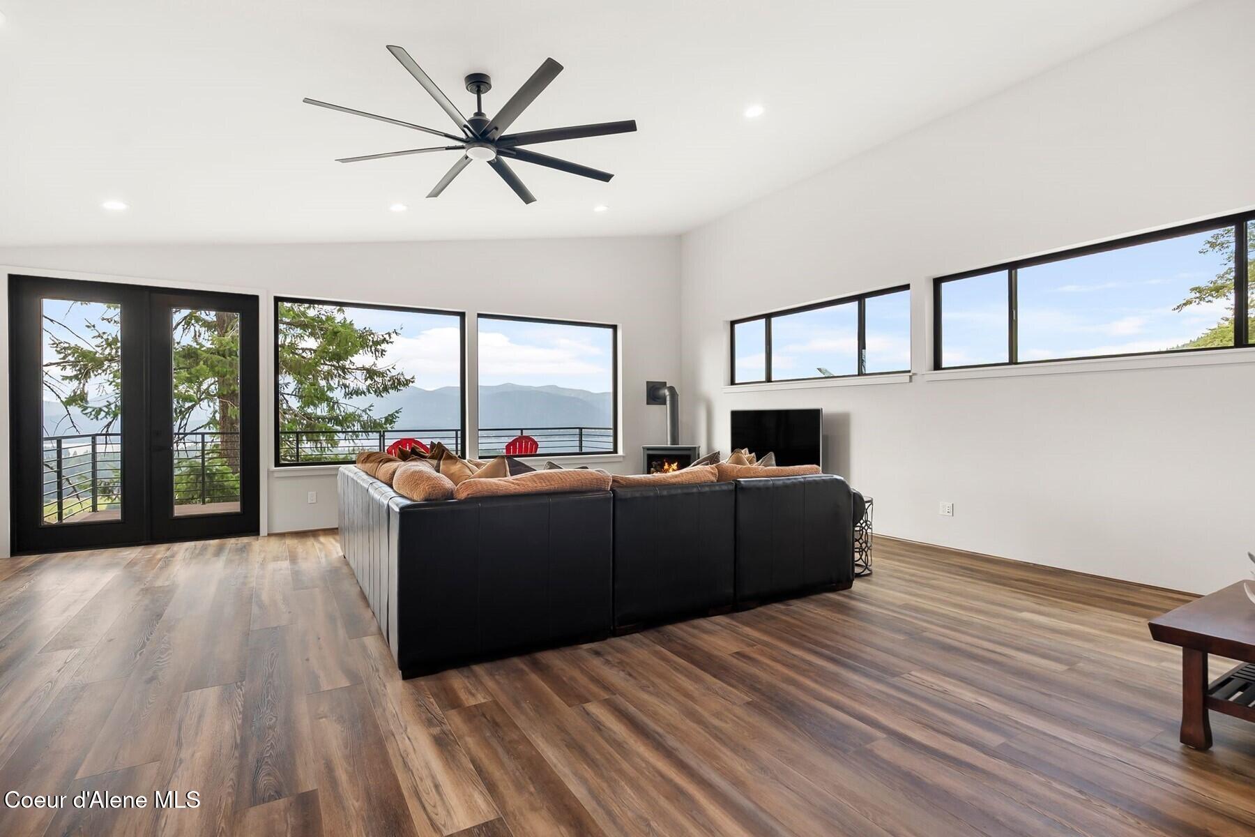 28 Eden View