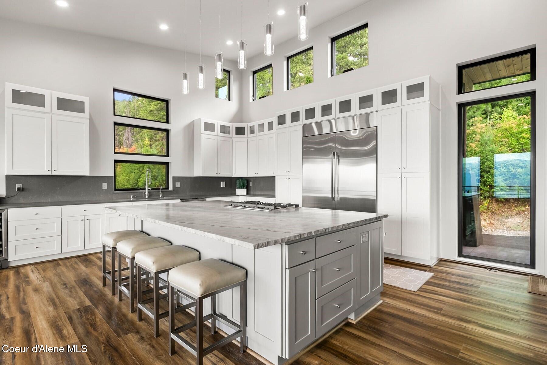 28 Eden View