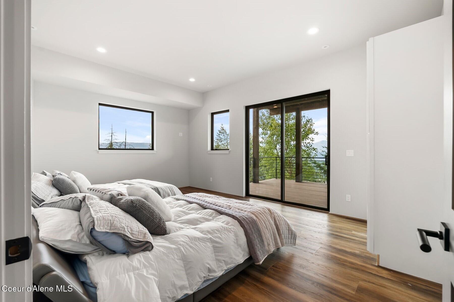 28 Eden View