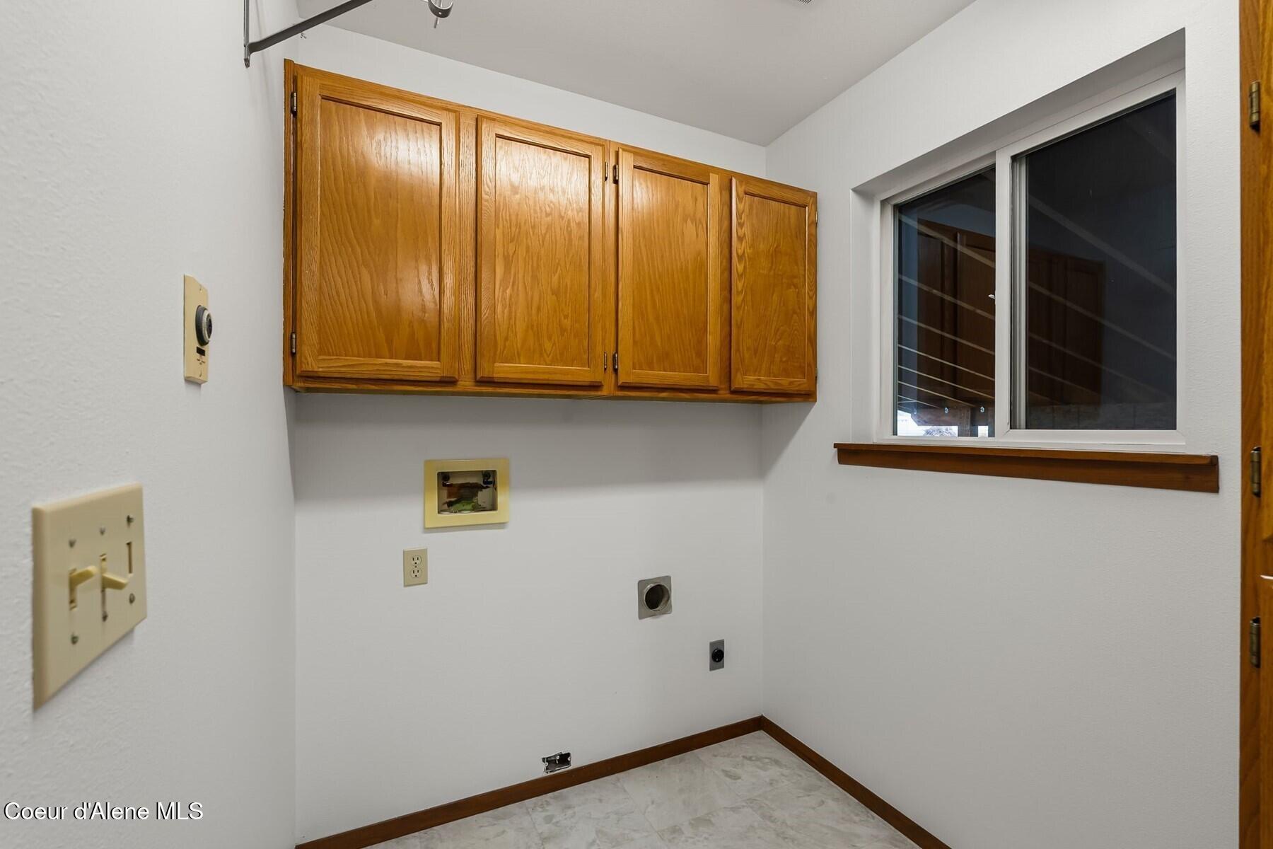 2704 N Boyer