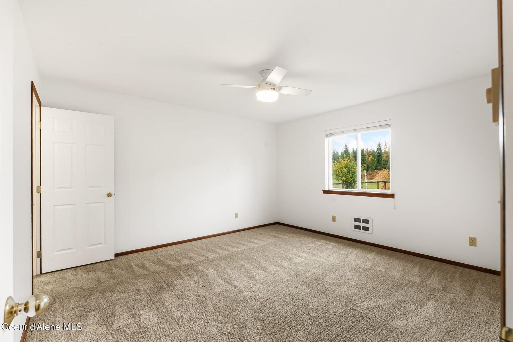 2704 N Boyer