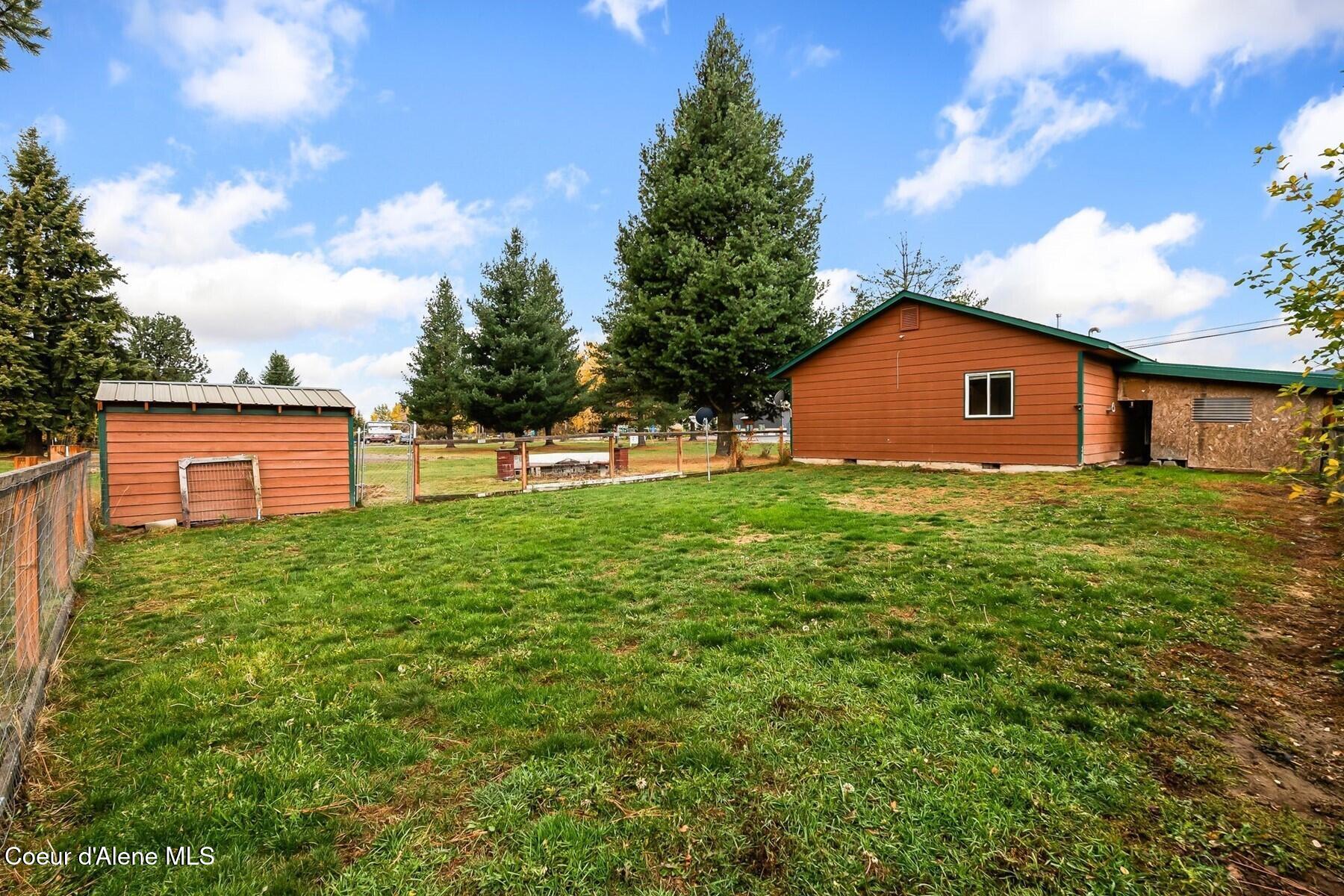 2704 N Boyer